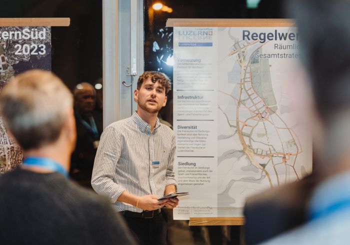 Bild: Gebietsmanagement-Apéro LuzernPlus 2025: Austausch in der Pilatus Arena